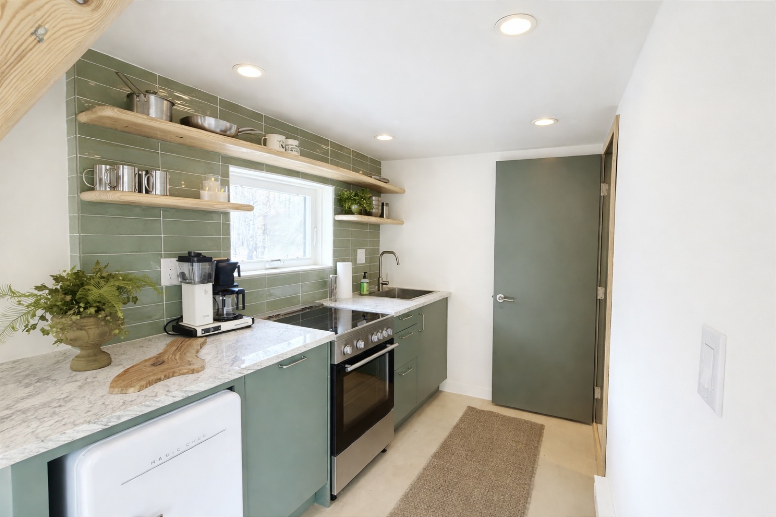 Fully equipped cabin kitchen